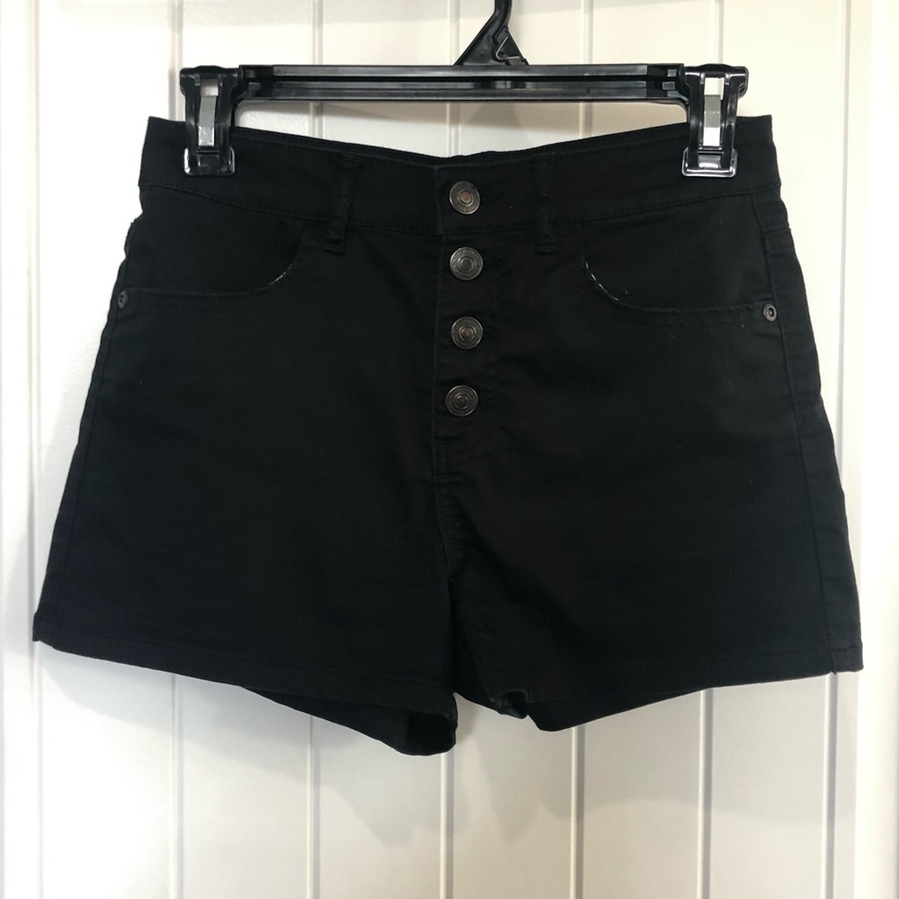 Bluenotes size 26 high waist black shorts